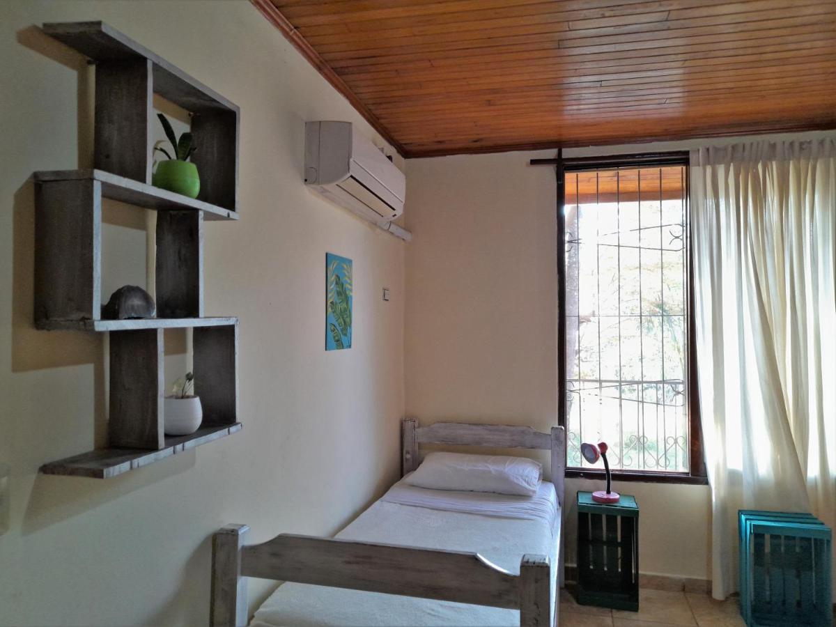Eco Hostel Iguazu Пуерто Игуасу Екстериор снимка